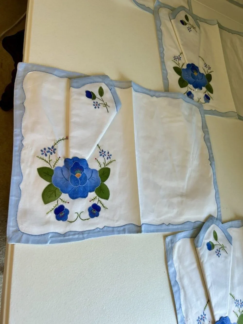 5 Vintage Madeira Applique Placemats w Matching Napkins Cotton NOS Blue White